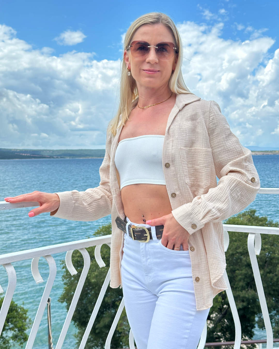 Damen Musselin Hemd 100 % Baumwollhemd Damenhemd in Beige Leicht Locker und Elegant Sommerhemd für Damen aus Musselin  in Oversized-schnitt Urlaub Sommeroutfit