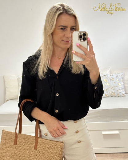 Damen Musselin Hemd 100 % Baumwollhemd Schwarz  Leicht Locker und Elegant Damen Musselin Hemd 100 % Baumwollhemd aus 100 % Baumwolle, leicht und luftig sehr weiches Material.  Hemd mit Knöpfen und Brusttasche, Langarm mit Möglichkeit auf 3/4-Ärmeln und klassischem Umlegekragen  in Oversized-schnitt dazu bequem und mit Stil. Frauenhemd mit V-Ausschnitt betont die Weiblichkeit.