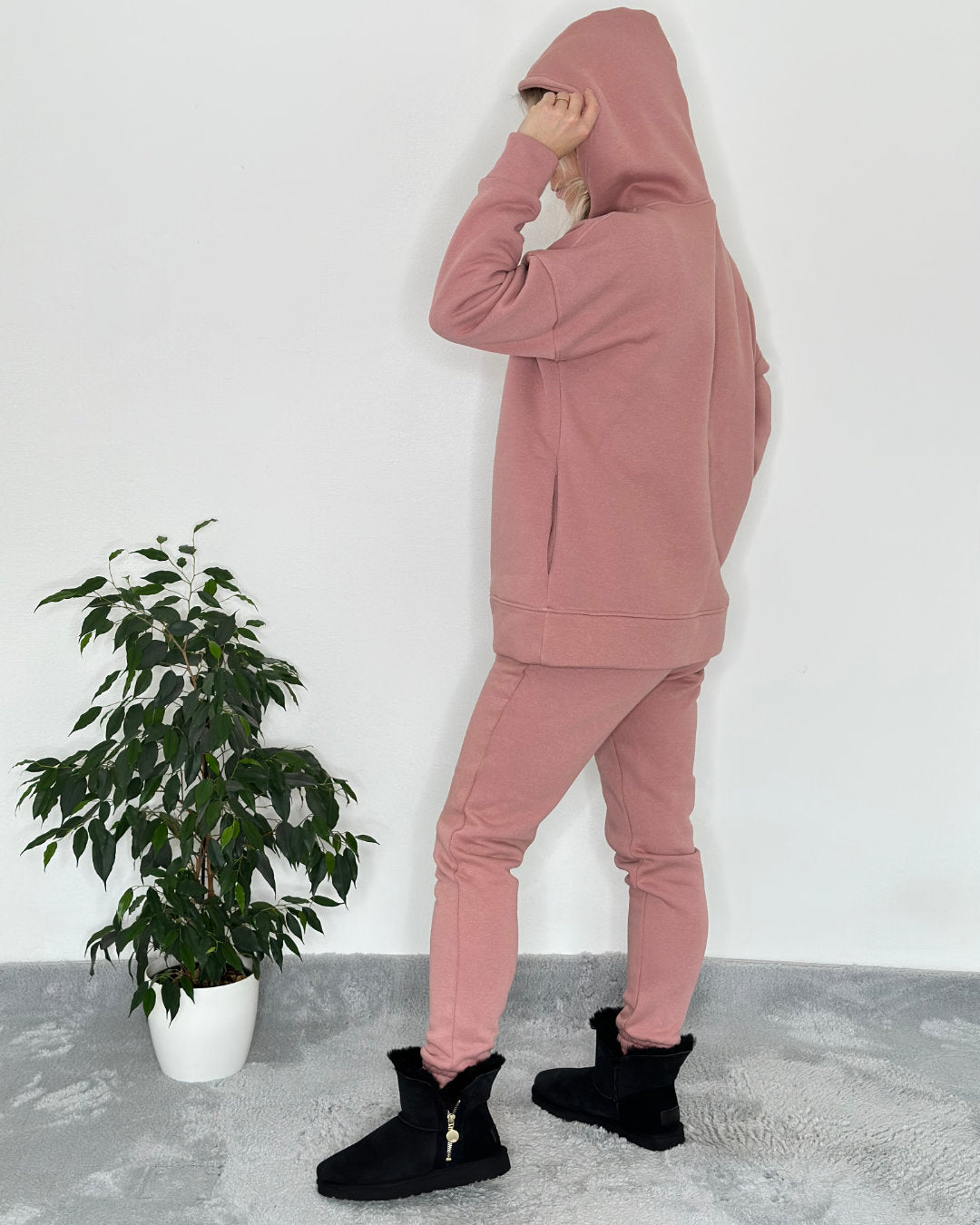 Damen Oversized Winter Outfit Set Damen Langarm Oversized Kapuzenpullover Hoodie gefüttert mit Taschen an der Seite und breiten Bündchen Ärmel in Einheitsgröße von XS bis M zusammen mit Damen Jogginghosen Rosa mit Jogginghose Trainingshose aus Baumwolle Rosa XS - S mit Oversized Kapuzenpullover mit Seitentaschen Einheitsgröße XS -M 